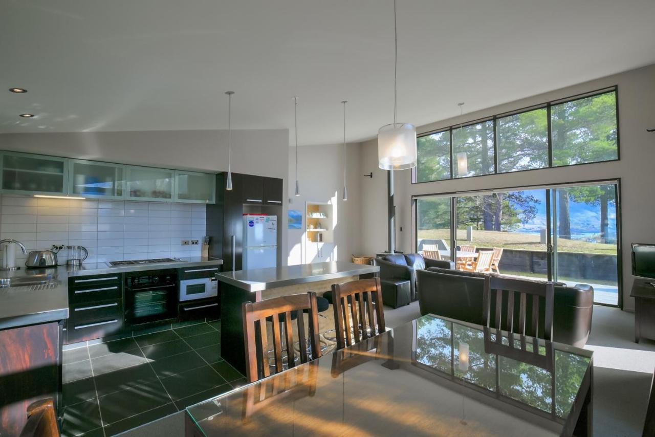 Anderson Heights Villa Wanaka Bagian luar foto